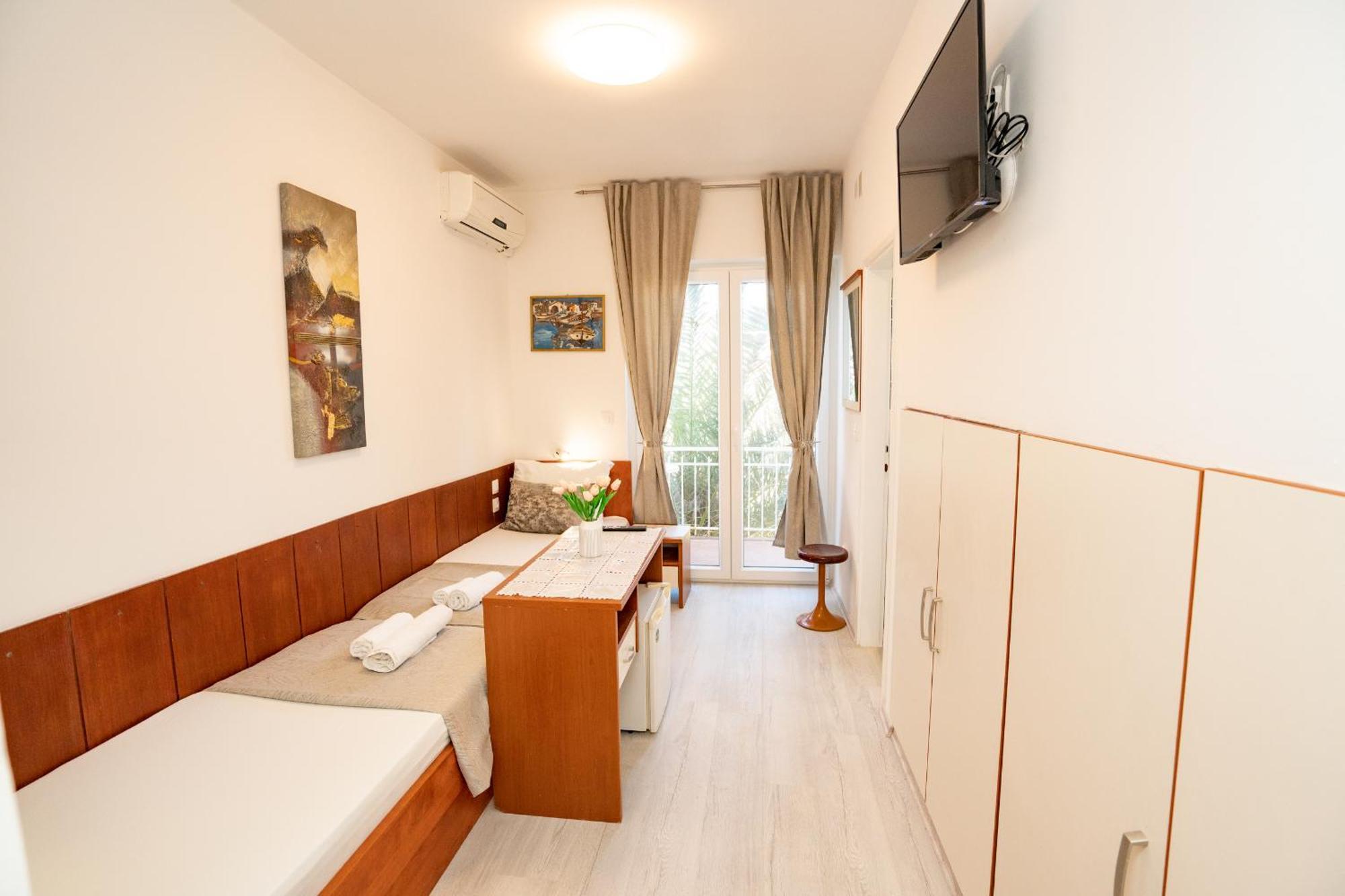 Pool Mansion Magnolia - Comfort Rooms نوفاليا المظهر الخارجي الصورة